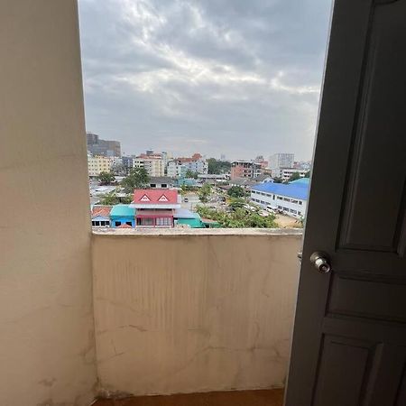 Rooftop Room In We Residence Pattaya Luaran gambar